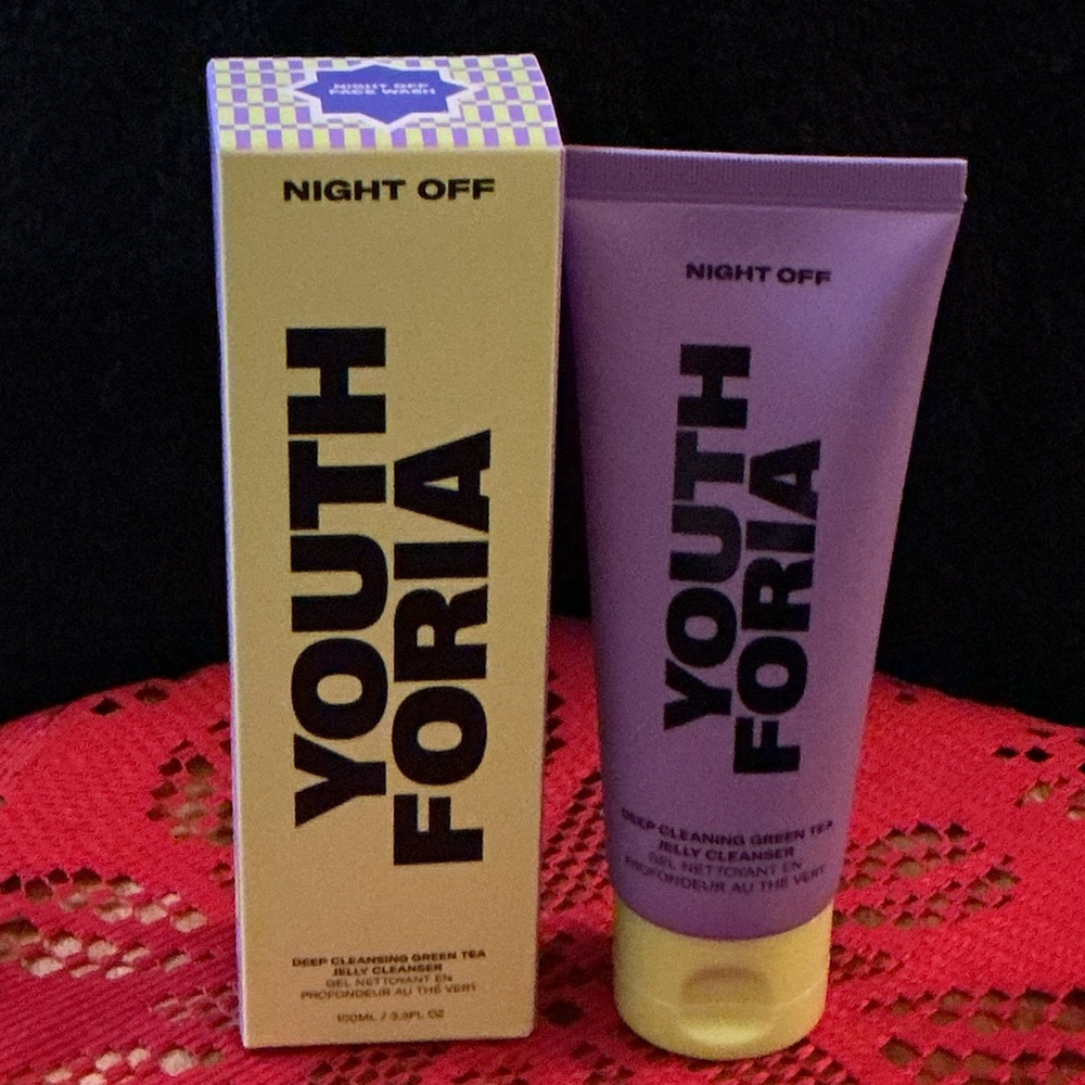 Youth Foria Night Off Purple Cleansing Gel